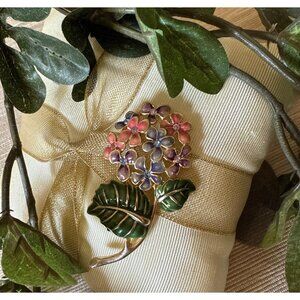 Vintage 1928 Gold Tone Floral Brooch With Enamel & Rhinestones